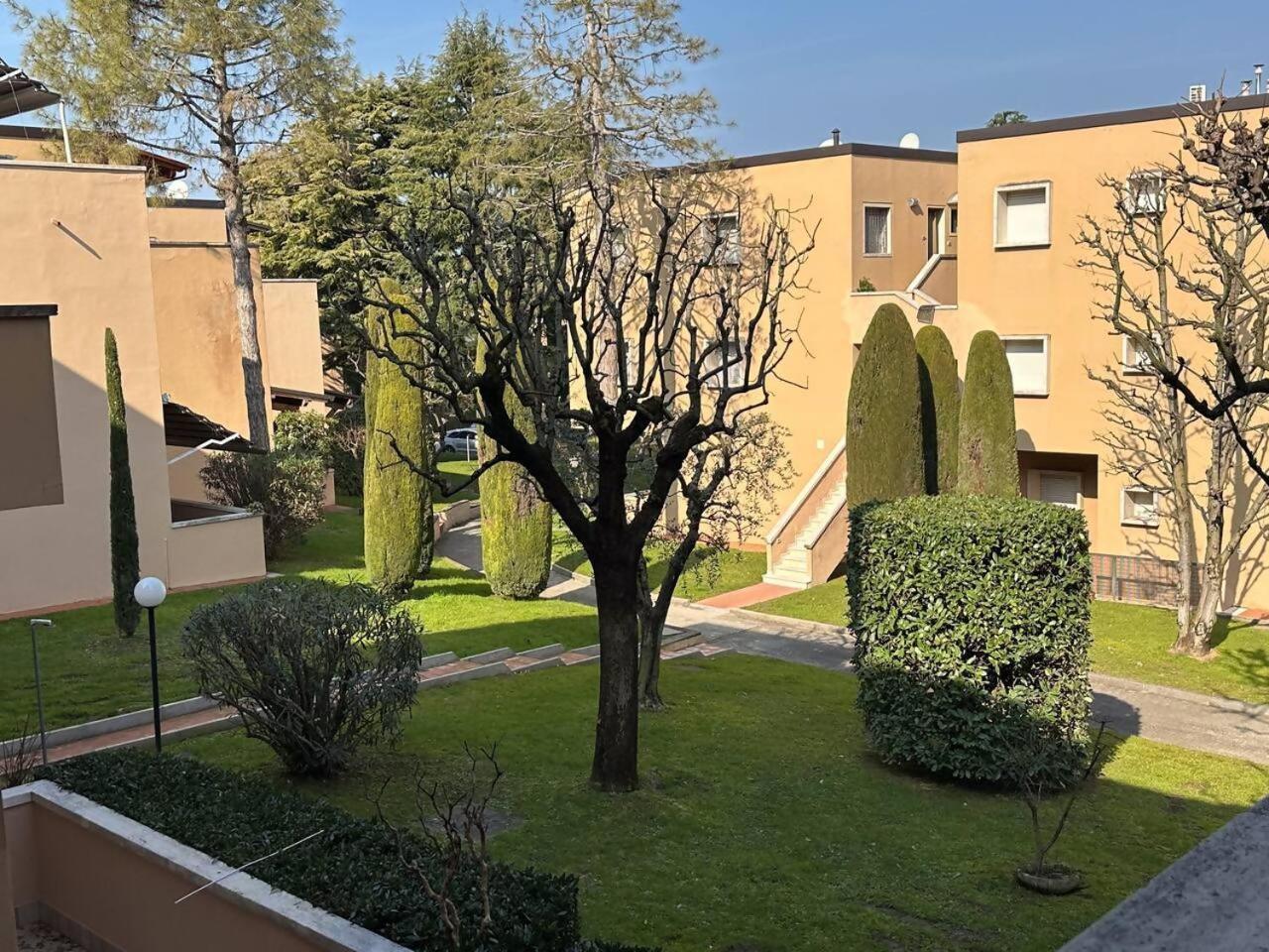 Betty Peschiera Appartement *